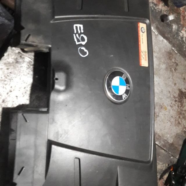 Arsoy Ticaret  BMW E90 Motor Kapağı Benzinli